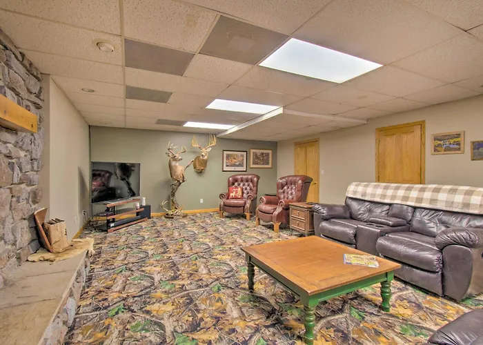 Idyllic Mt Sterling Retreat W/ Private Lake! Buckhorn