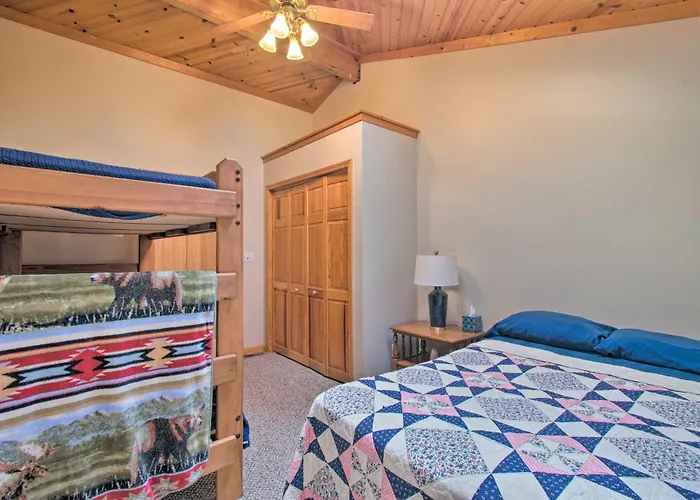 Idyllic Mt Sterling Retreat W/ Private Lake!