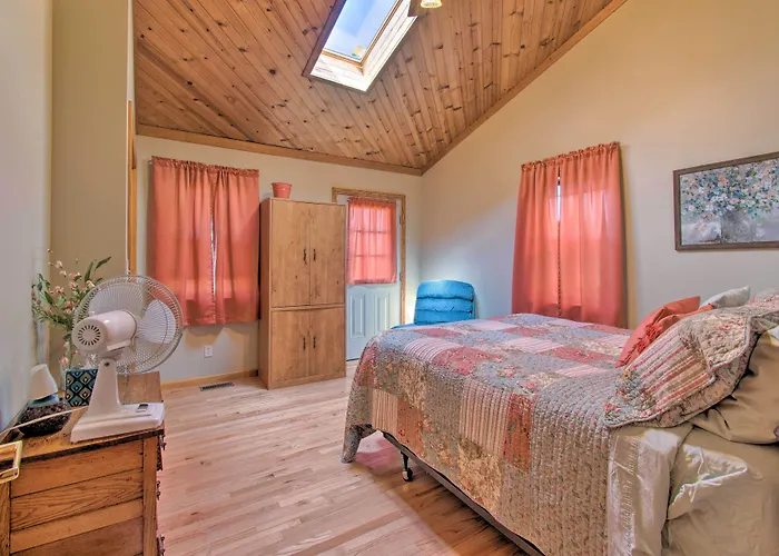 Hébergement de vacances Idyllic Mt Sterling Retreat W/ Private Lake!